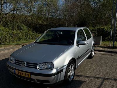 VW Golf IV