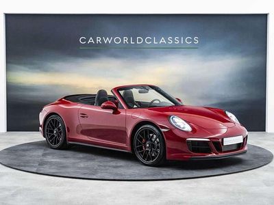 Porsche 911 Carrera 4 GTS
