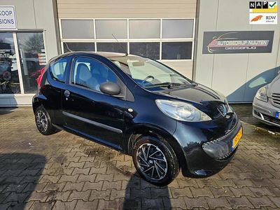 Occasion Peugeot 107 68 PK (50 kW) 2006 Zwart Hatchback