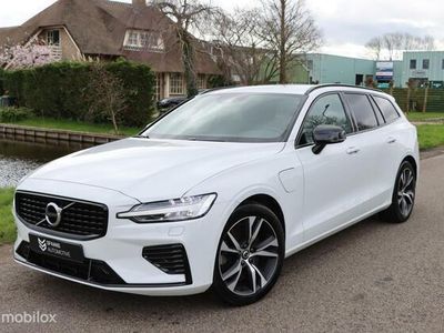 tweedehands Volvo V60 2.0 T8 Recharge AWD R-Design / Navi / BLIS / ACC