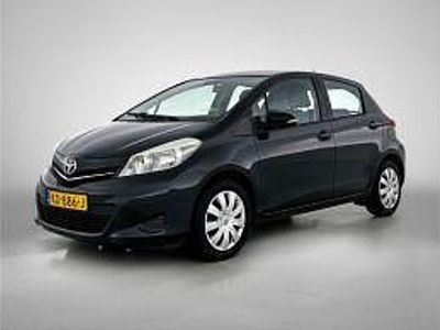 Zwart Occasion 2012 Toyota Yaris Hatchback | € 8.445 (Eerlijke prijs)