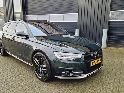 Groen (metallic) Occasion 2014 Audi A6 Allroad Premium Stationwagen | € 16.999