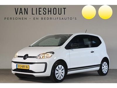 Wit Occasion 2017 VW up! take up! Hatchback | € 7.950 (Eerlijke prijs)