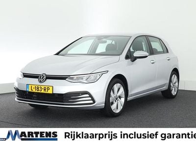 Grijs Gebruikt 2021 VW Golf VIII Life Hatchback | € 16.949 (Eerlijke prijs)