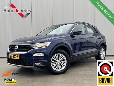 Blauw (metallic) Occasion 2019 VW T-Roc Style SUV | € 20.450 (Goede deal)