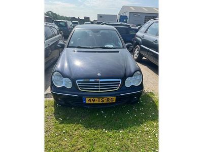 Mercedes C280