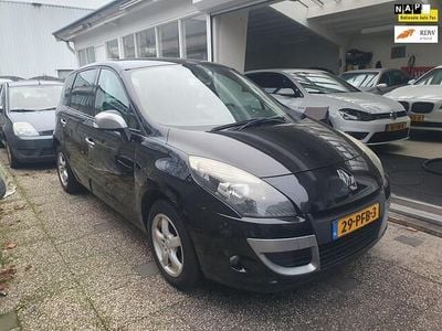 Zwart Gebruikt 2011 Renault Scénic III MPV | € 2.550 (Eerlijke prijs)