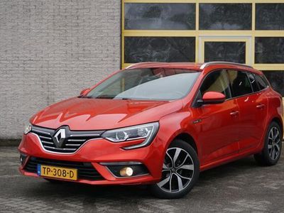 tweedehands Renault Mégane IV Estate 1.3 TCe Bose BJ2018 Lmv 17" | Led | Pdc | Keyless entry | Achteruitrijcamera | Groot navi | Climate control | Cruise control | Extra getint glas