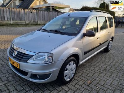 tweedehands Dacia Logan MCV 1.6 MPI Aniversare ZEER MOOI. VEEL RUIMTE.