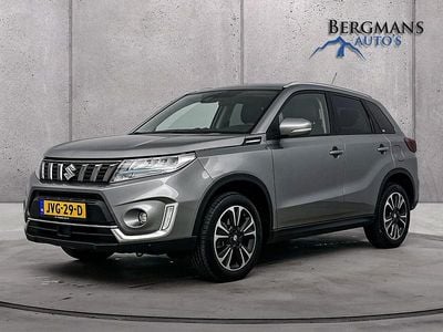 Grijs Occasion 2023 Suzuki Vitara Style SUV | € 25.750 (Eerlijke prijs)