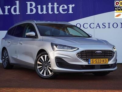 Grijs Gebruikt 2023 Ford Focus Titanium X Stationwagen | € 16.999 (Goede deal)