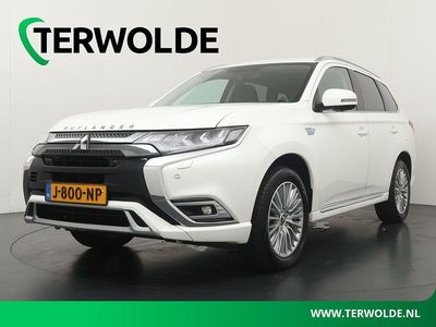 Wit Occasion 2020 Mitsubishi Outlander P-HEV Intense+ SUV | € 27.840 (Iets duurder)