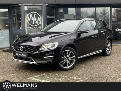 Overige Occasion 2017 Volvo V60 CC Summum Stationwagen | € 19.950 (Eerlijke prijs)
