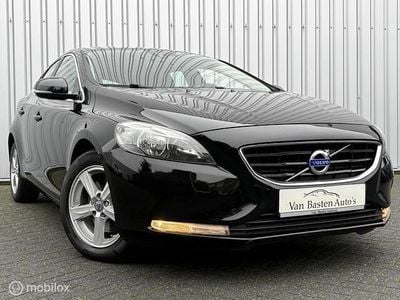 Zwart Occasion 2014 Volvo V40 Momentum Hatchback | € 8.995 (Goede deal)