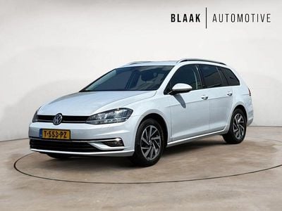 Wit Occasion 2018 VW Golf VII Comfortline Stationwagen | € 19.190 (Iets duurder)