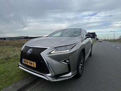 Grijs Occasion 2016 Lexus RX450h SUV | € 31.900 (Eerlijke prijs)