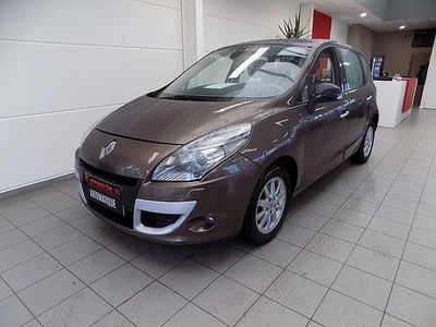 Bruin Gebruikt 2012 Renault Scénic MPV | € 7.990 (Duur)