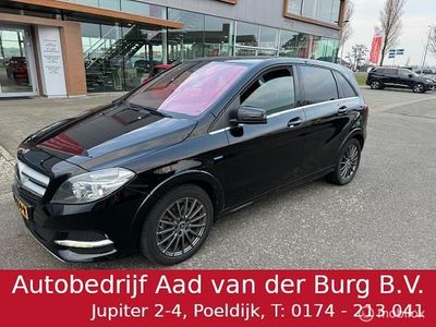 Zwart Occasion 2017 Mercedes B250e Business MPV | € 15.950 (Super prijs)