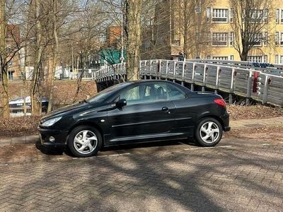 Occasion 2004 Peugeot 206 CC Cabriolet | € 1.100 (Goede deal)