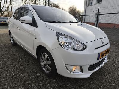 Wit Gebruikt 2015 Mitsubishi Space Star Instyle Hatchback | € 8.950 (Eerlijke prijs)