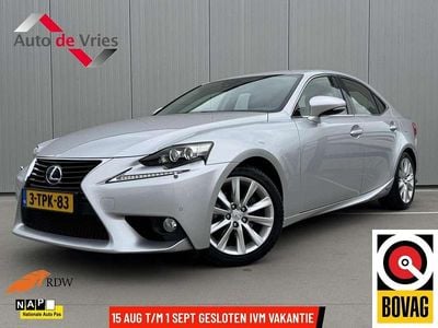 Lexus IS300h