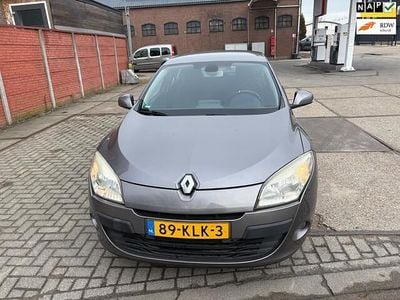 Occasion Renault Mégane III Business 110 PK (80 kW) 2010 Grijs (metallic) Hatchback