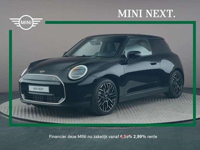 Nieuw Mini Cooper SE Favoured 160 kW (218 PK) 2025 Zwart Hatchback