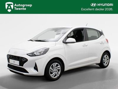 Atlas white Occasion 2024 Hyundai i10 Comfort Hatchback | € 16.750 (Eerlijke prijs)