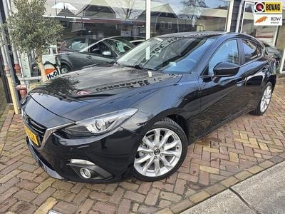Zwart Occasion 2014 Mazda 3 Hatchback | € 10.950 (Eerlijke prijs)