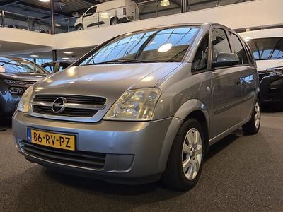 Grijs Gebruikt 2005 Opel Meriva MPV | € 1.495 (Eerlijke prijs)