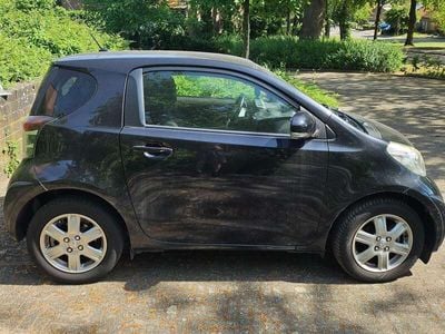 Toyota iQ