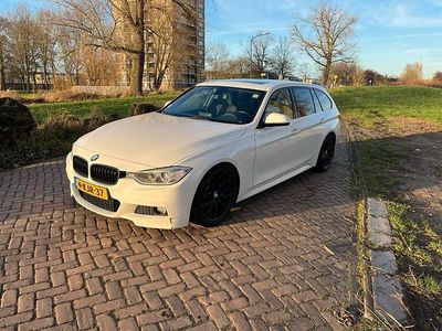 Gebruikt 2013 BMW 330 Stationwagen | € 13.250 (Iets duurder)