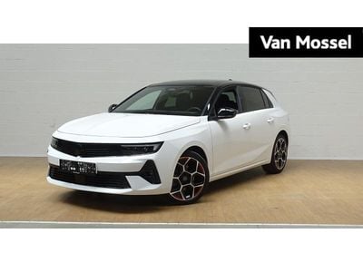 Wit Gebruikt 2023 Opel Astra GS Line Sedan | € 28.840 (Eerlijke prijs)