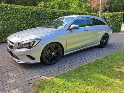 Occasion Mercedes CLA180 Shooting Brake Business 2017 Grijs (metallic) Stationwagen