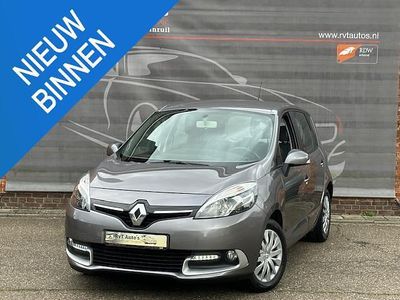 Overige Gebruikt 2013 Renault Scénic III Authentique MPV | € 7.499 (Iets duurder)