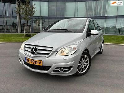 Mercedes B200