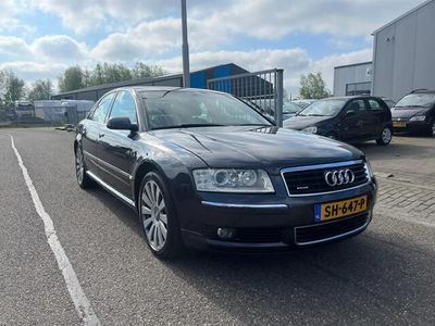 Grijs Gebruikt 2002 Audi A8 Exclusive Sedan | € 5.500