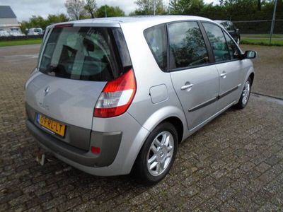 tweedehands Renault Scénic II 1.6-16V PRIV.LUXE