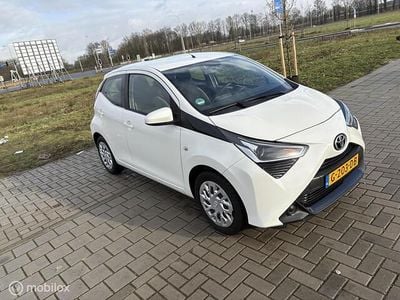 Occasion Toyota Aygo X-play 72 PK (52 kW) 2019 Wit Hatchback
