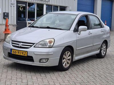 Suzuki Liana