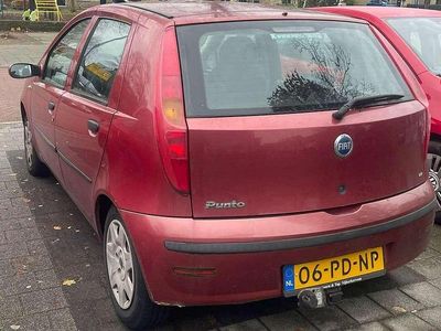 Rood Gebruikt 2004 Fiat Punto Dynamic Hatchback | € 1.000 (Goede deal)