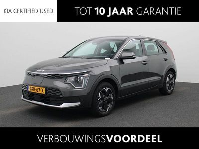 Grijs, metallic lak Occasion 2024 Kia e-Niro Light SUV | € 29.440 (Goede deal)