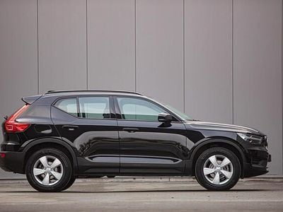 Zwart Gebruikt 2021 Volvo XC40 Momentum SUV | € 23.945 (Super prijs)