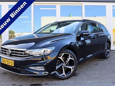 Zwart Gebruikt 2020 VW Passat Business+ Stationwagen | € 23.950 (Goede deal)