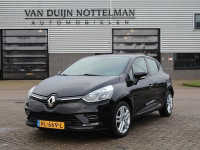Zwart Occasion 2017 Renault Clio IV Zen Hatchback | € 9.950 (Eerlijke prijs)