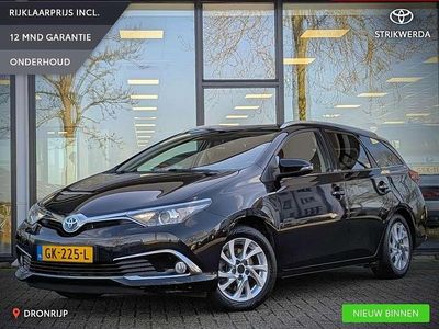 Zwart Occasion 2015 Toyota Auris Touring Sports Stationwagen | € 12.995 (Eerlijke prijs)