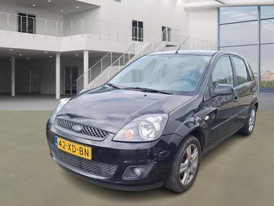 tweedehands Ford Fiesta 1.3-8V Futura