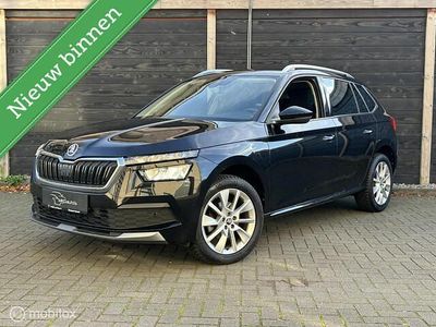 Zwart Gebruikt 2022 Skoda Kamiq Ambition SUV | € 19.450 (Eerlijke prijs)