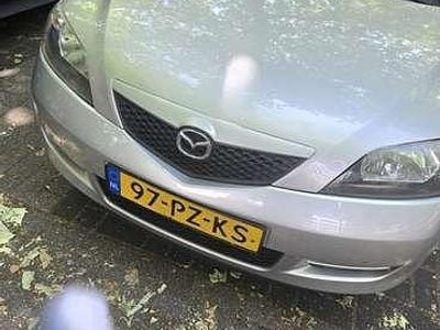 Gebruikt 2004 Mazda 2 Exclusive Sedan | € 1.000