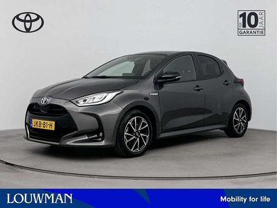 Occasion Toyota Yaris Hybrid Executive 116 PK (85 kW) 2021 Grijs Hatchback